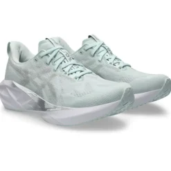 Asics Novablast 5