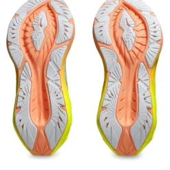 Asics Novablast 4 Paris