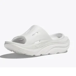 Hoka ORA Recovery Slide 3