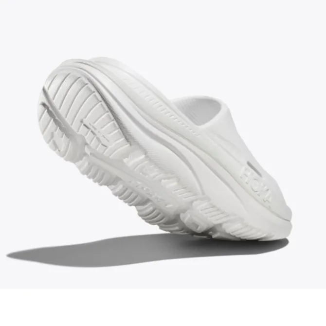 Hoka ORA Recovery Slide 3