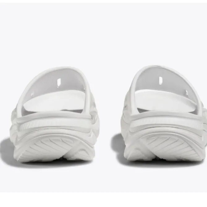 Hoka ORA Recovery Slide 3