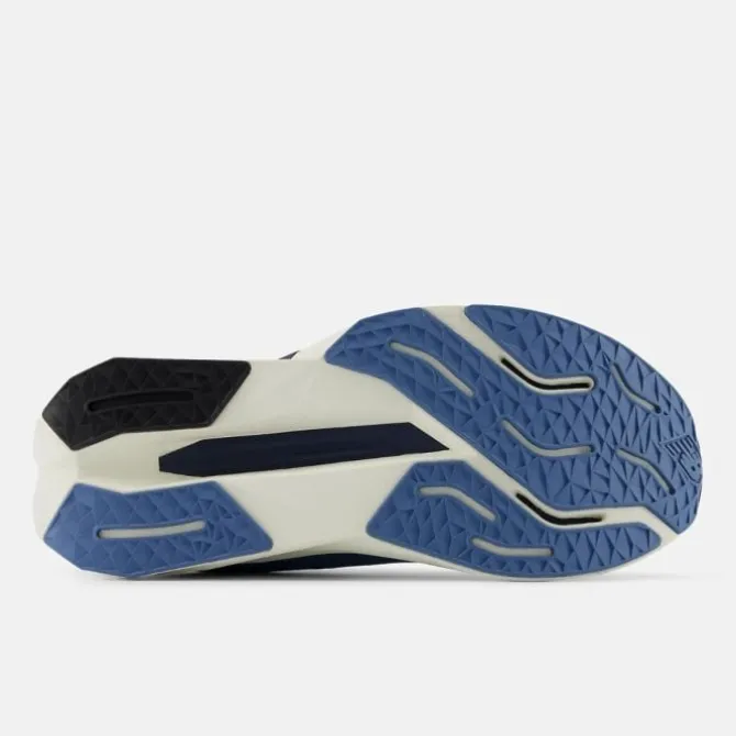 New Balance FuelCell Propel v5