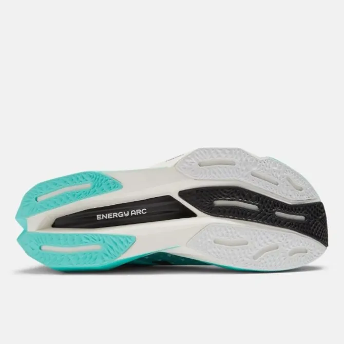 New Balance FuelCell SuperComp Elite V4