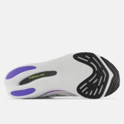 New Balance FuelCell SuperComp Pacer