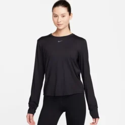 Nike Dri-FIT One Classic Long Sleeve Tee