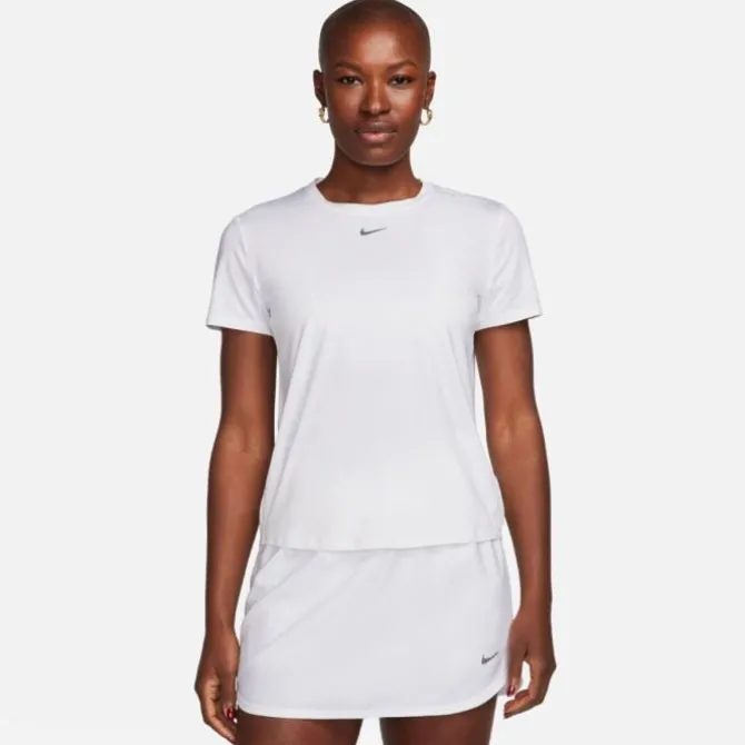Nike Dri-FIT One Classic Short Sleeve Tee