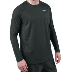 Nike Element Crew