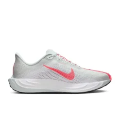 Nike Pegasus Plus