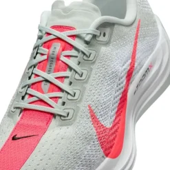 Nike Pegasus Plus