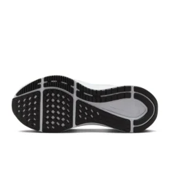 Nike Structure 25
