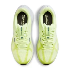 Nike Structure 25