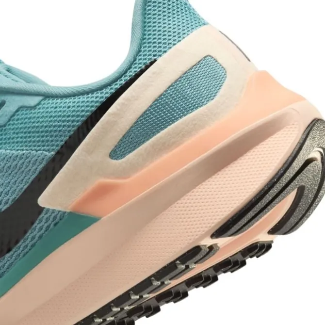 Nike Structure 25