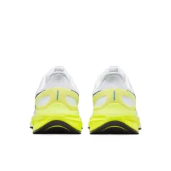 Nike Structure 25