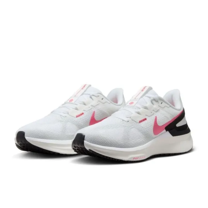 Nike Structure 25