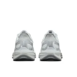 Nike Structure 25