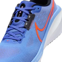 Nike Vomero 17