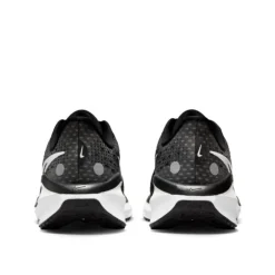 Nike Vomero 17