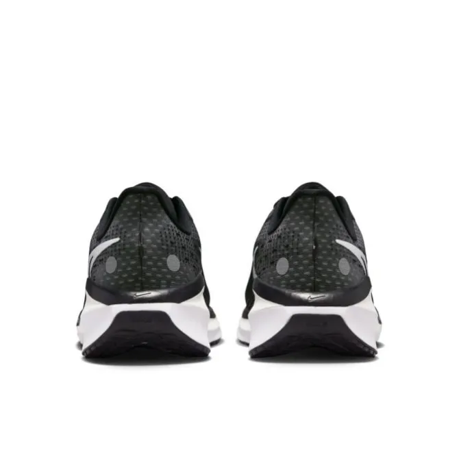 Nike Vomero 17