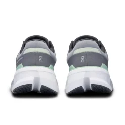 On Cloudrunner 2
